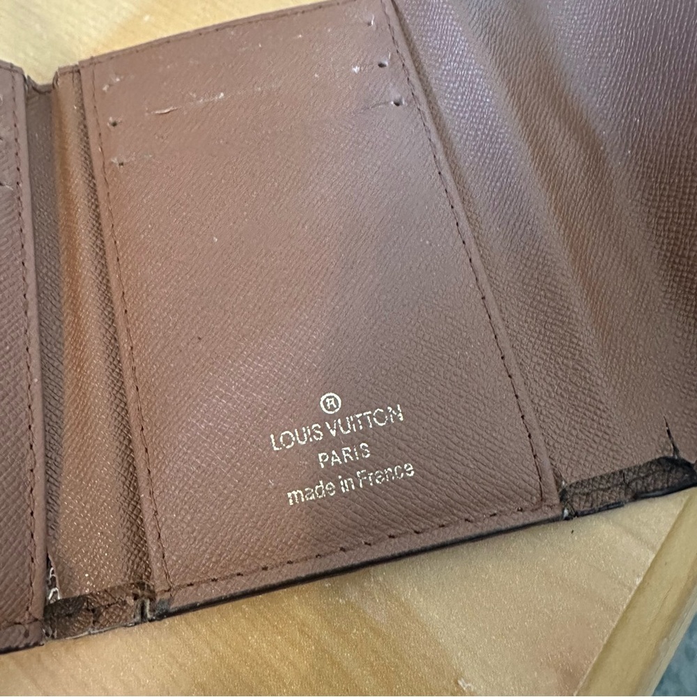 Monogram wallet - Picture 4 of 9